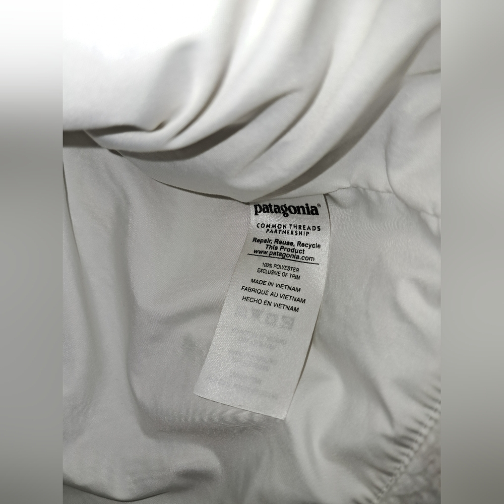 Patagonia brand Women's size medium fleece vest jacket - Picture 7 of 8